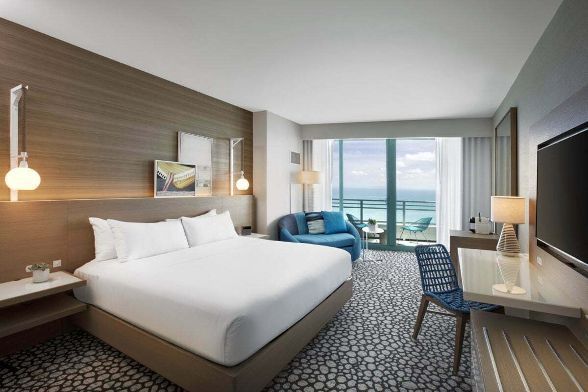 Diplomat Resort, Curio Collection by Hilton, Fort Lauderdale - Grand King Oceanfront Bedroom